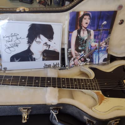 Gibson Joan Jett Melody Maker image 8