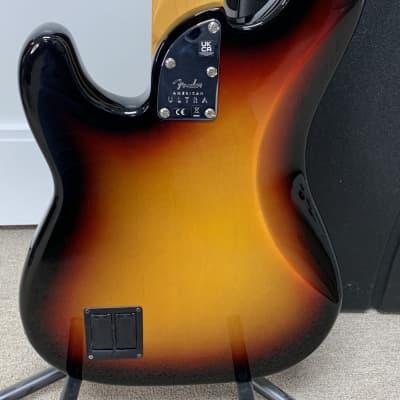 Fender American Ultra Precision Bass with Rosewood Fretboard - Ultraburst image 4