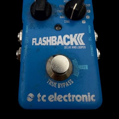 ギター tc electronic FLASHBACK II TC Electronic Flashback 2 Delay Guitar Effects Pedal