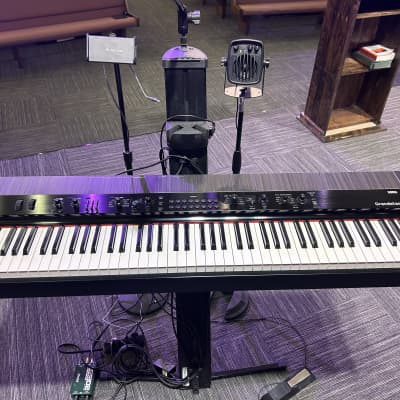 Korg Grandstage 88-Key Digital Piano 2017 - Present - Black