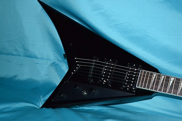 Concept Series Rhoads RR24-7 – Jacksonguitars.com