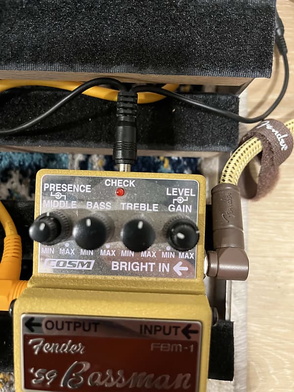 BOSS Fender FBM-1 Bassman エフェクター BOSS FBM-1 Bassman - 「フェンダー'59ベースマン」の太く透明感