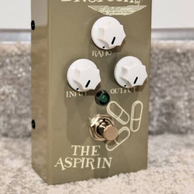 Dr. Green Tourniquet/Aspirin Bass Compressor Pedal | Reverb