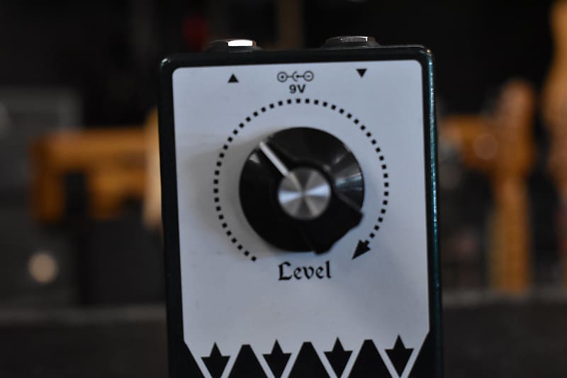 EarthQuaker Devices Arrows Preamp Booster | Reverb