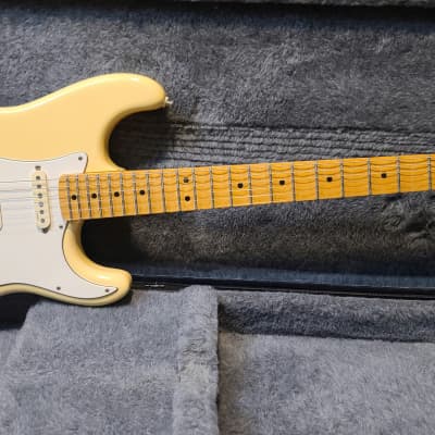 Fender ST-72 YM Yngwie Malmsteen Signature Stratocaster Made In
