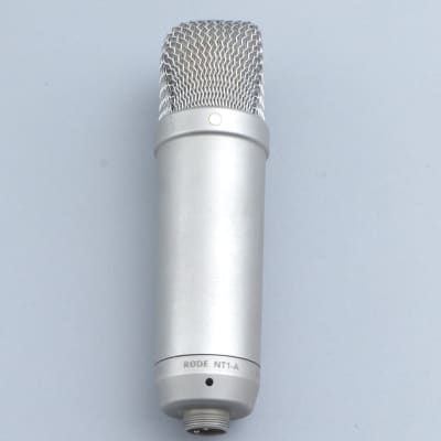 Rode NT1-A Cardoid Condenser Microphone MC-6661