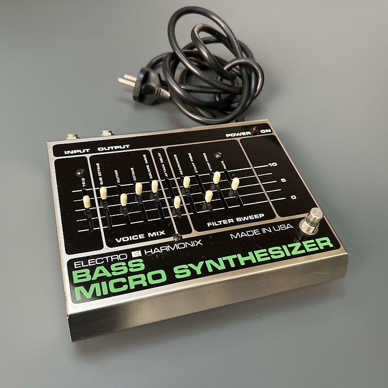 Electro-Harmonix Bass Micro Synthesizer