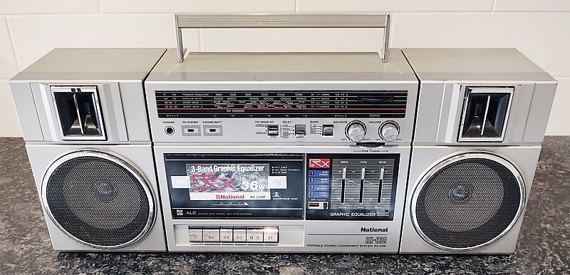 Panasonic RX-C39 top AM/FM Cassette Boombox