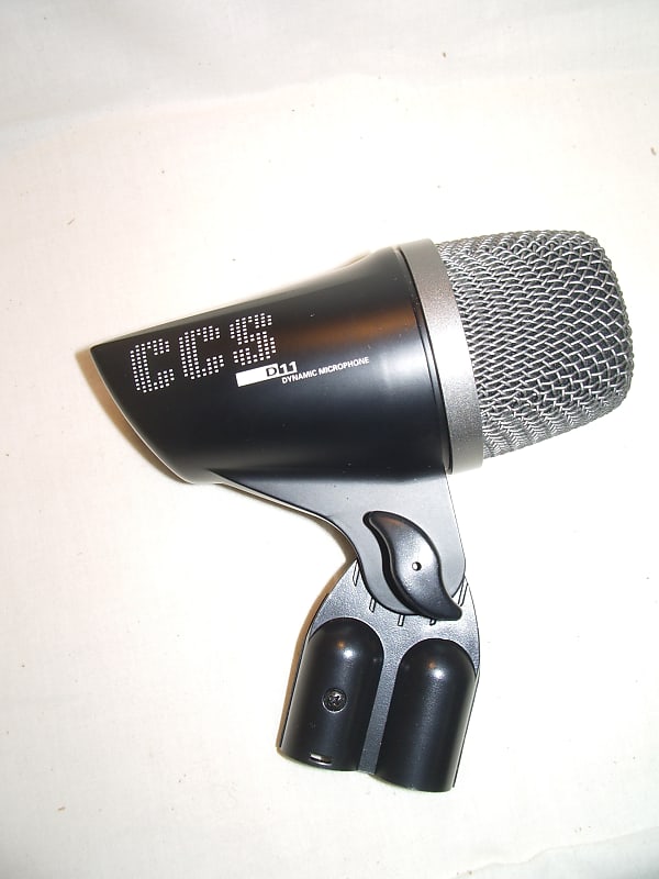 AKG D11 microphone | Reverb