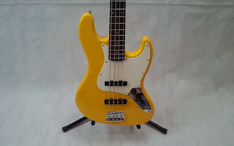 Used Squier AFFINITY Jazz Bass Yellow