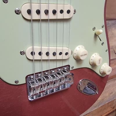 Fender Limited Edition Custom Shop 64 Journeyman Relic Stratocaster - Aged Burgandy Mist w/ Hard Case image 9