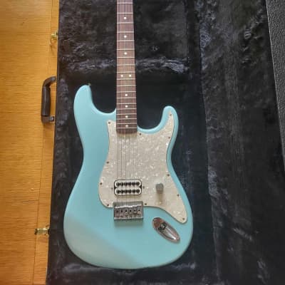 Fender Artist Series Tom DeLonge Signature Stratocaster