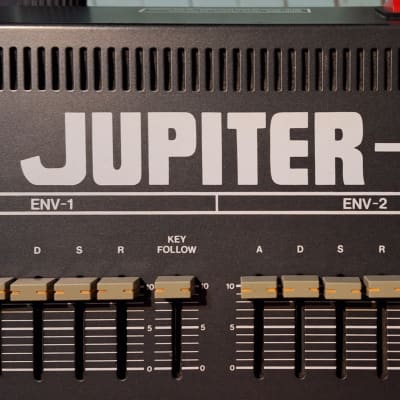 Roland Jupiter 6 1983 - Roland Jupiter 6 - Vintage Polyphonic Analog Synthesizer