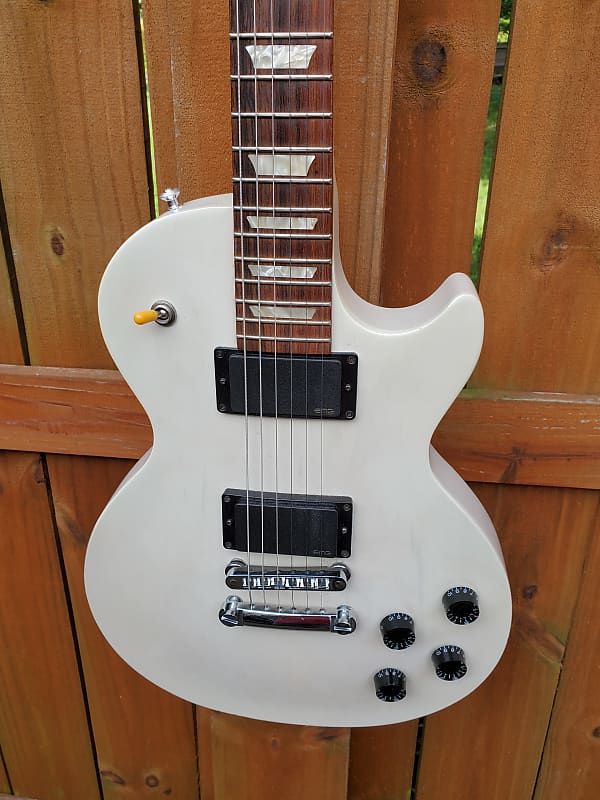2013 Gibson Les Paul Faded Electric Guitar White Finish, EMG