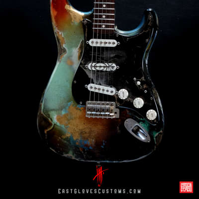 Fender Vintera ‘70s Stratocaster Sulf Green/Gold Leaf Heavy Aged Relic by East Gloves Customs image 15