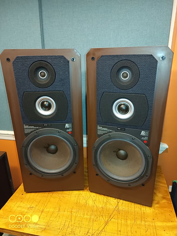 Acoustic Research AR 91 1979 - Oiled walnut  			