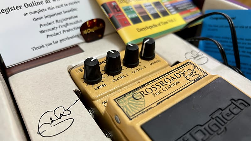 ギター Digitech Crossroads Eric Clapton DigiTech Crossroads Eric Clapton Signature Pedal | zZounds