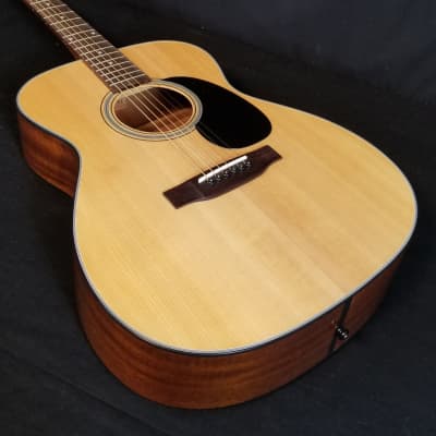 Blueridge 000 Style Contemporary Acoustic Guitar, Solid Sitka SpruceTop, Mahogany Back & Sides W/Bag 2023 image 6
