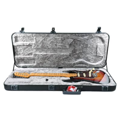 Fender American Professional II Stratocaster Maple, 3 Color Sunburst image 10