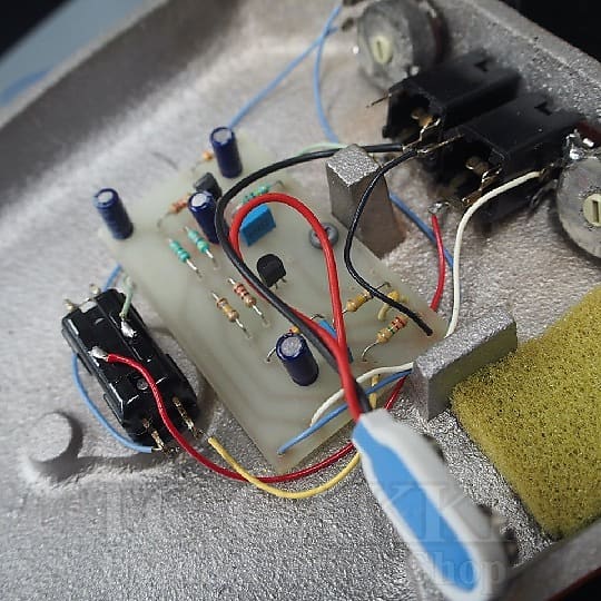 Roger Mayer AXIS FUZZ LIMITED EDITION AUTOGRAPH MODEL | Reverb