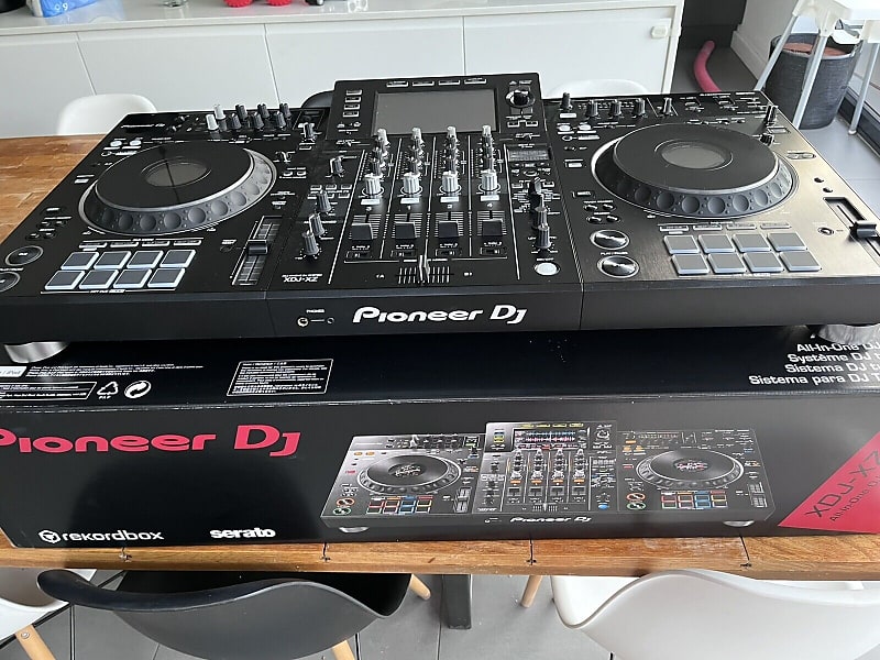 Pioneer XDJ-XZ Controller With Decksaver 'Boxed'