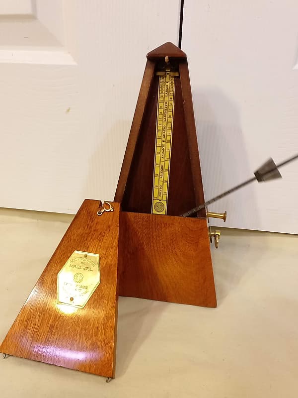 Wittner Maelzel Solid Wood Metronome - Mahogany - High Gloss - No Bell -  Model 801