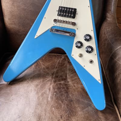 Video! 1981 Gibson Flying V - Bahama Blue image 3