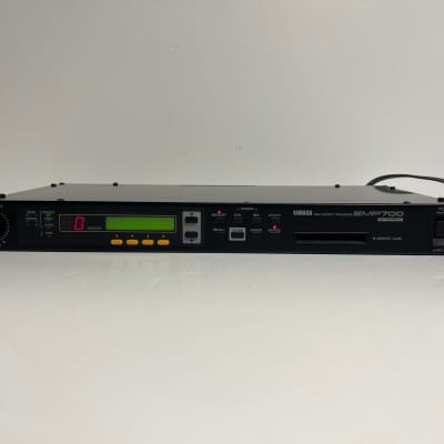 Yamaha EMP700 stereo multi effect processor | Reverb