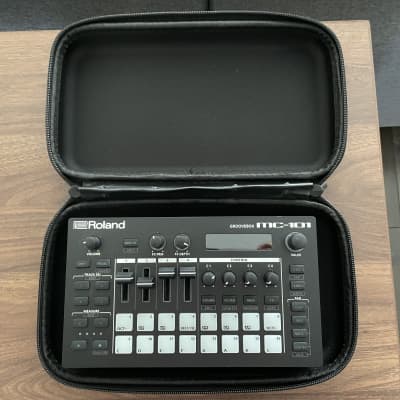 Roland MC-101 Groovebox image 2
