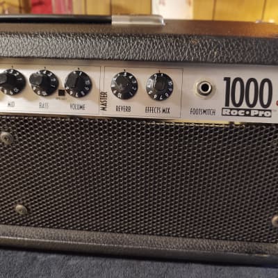 Fender Roc Pro 1000 2-Channel 100-Watt Hybrid Guitar Amp Head 1996 - 2000