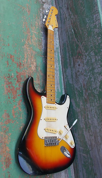 Hohner Strat style 1970 3 Color Sunburst