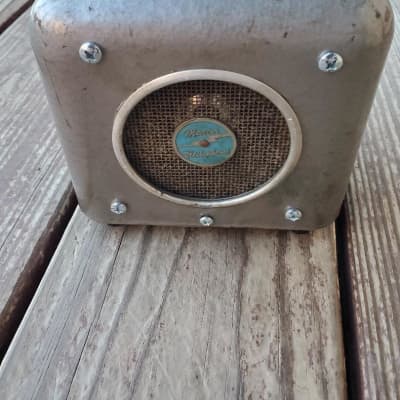 Dentone Boutique 9 volt guitar amplifier amp Utiliphone Art Deco Airstream 2024 metal image 1