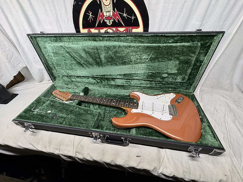 ギター Fender Japan 40th Anniv Stratocaster Buy Fender 40th Anniversary Stratocaster®, Vintage Edition