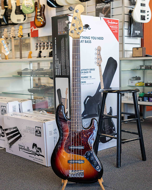 Fender American Standard 5弦ベース Fender American Standard Jazz Bass V 2008 - 2016 | Reverb