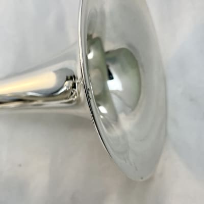 Yamaha YTR-8335LAS Custom LA Trumpet image 2