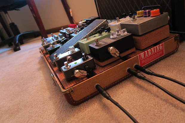 Suitcase pedalboard sale