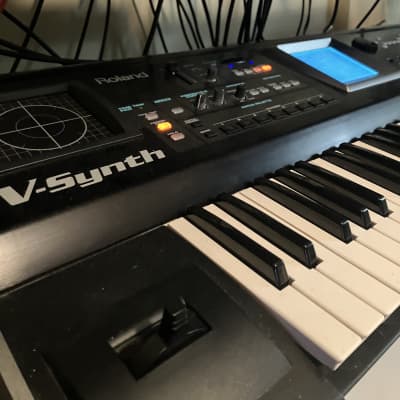 Roland V-Synth 61-Key Digital Synthesizer 2003 - 2007 - Black