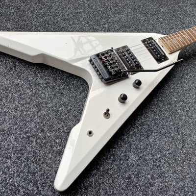 Tokai Japan Super Edition Flying V 1982 White | Reverb