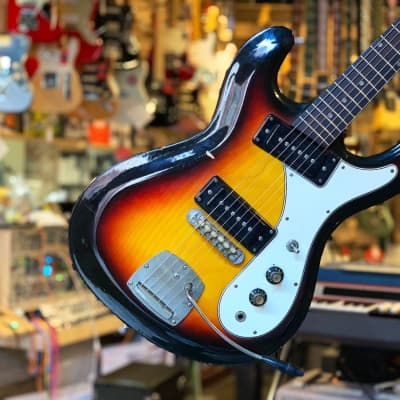 Aria 1702T | Reverb