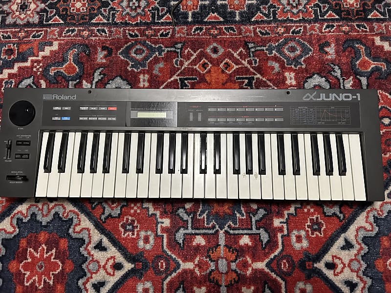希少!! Roland α Juno-1 49鍵アナログ(DCO)シンセサイザー 希少!! Roland α Juno-1 49鍵アナログ(DCO)シンセサイザー 希少