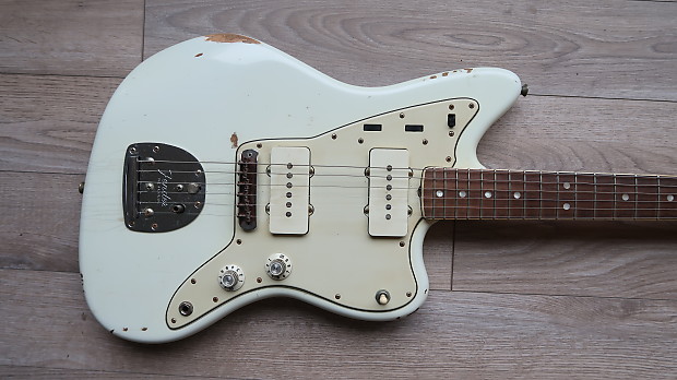 Fender Jazzmaster American Vintage Reissue relic Aged 65 RI Olympic White