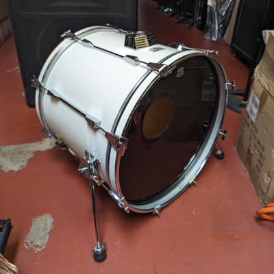 Closet Find! Rare 1990s Tama Made In Japan Rockstar-DX 18 x 22" White Wrap Bass Drum - Looks Fantastic - Sounds Great! image 1
