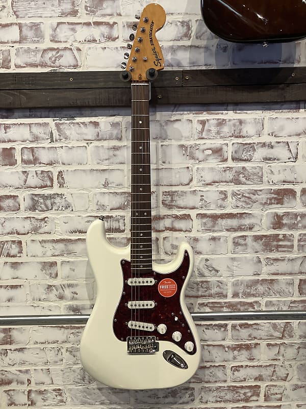Squier Classic Vibe '70s Stratocaster with Maple Fretboard 2021 - Present - Vintage White image 1