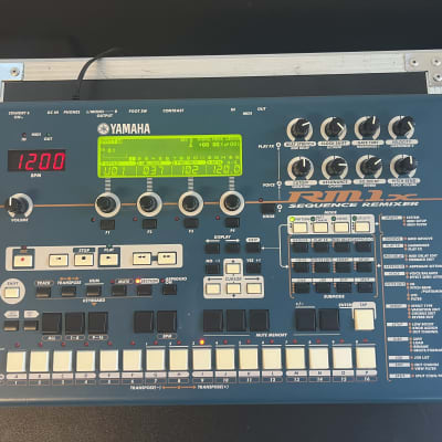 Yamaha RM1x Midi Sequencer Groovebox