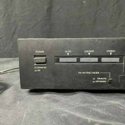 Sansui Quartz PLL Synthesizer Tuner T-730 (MPP327) image 2