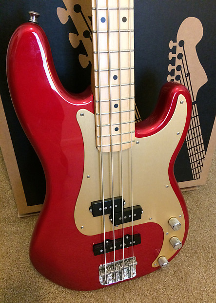 正規店仕入れの Fender USA PRECISION BASS ベース