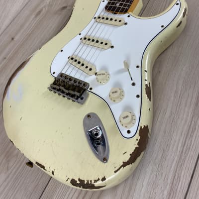 Fender Custom Shop 1967 Stratocaster Heavy Relic Electric Guitar Aged Vintage White image 12