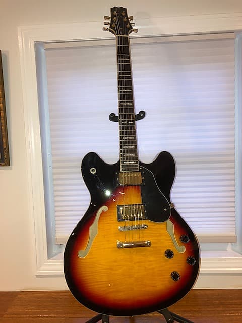 Peavey JF1EX semi hollow body Sunburst & Used Case | Reverb