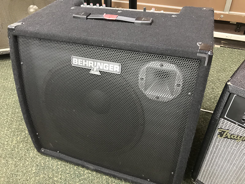 Behringer Ultratone K3000FX 300W Keyboard Amplifier Reverb