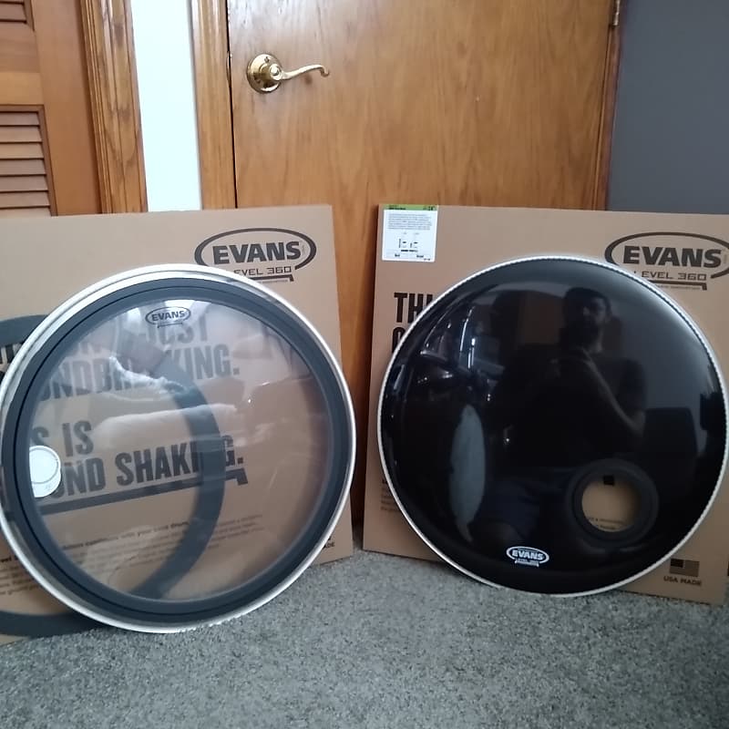 Evans 24" EMAD2 Batter Clear and EMAD Resonant Black Bass Reverb